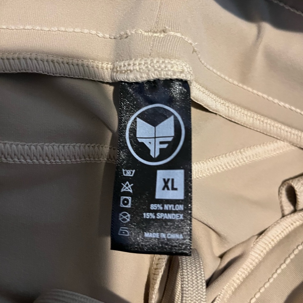 Alpha Forward Joggers - Picture 2 of 3